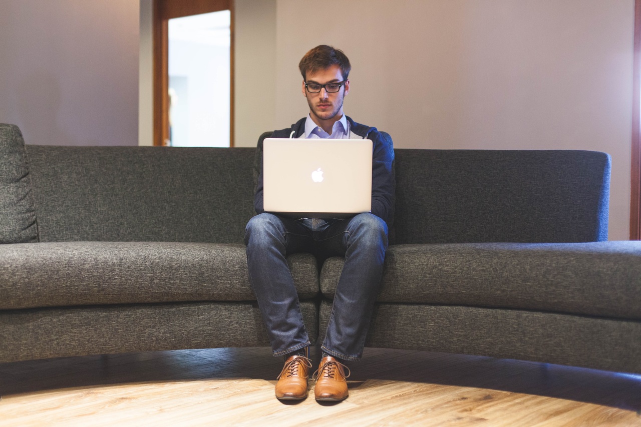 notebook-man-working-people-chair-notepad-764664-pxhere.com